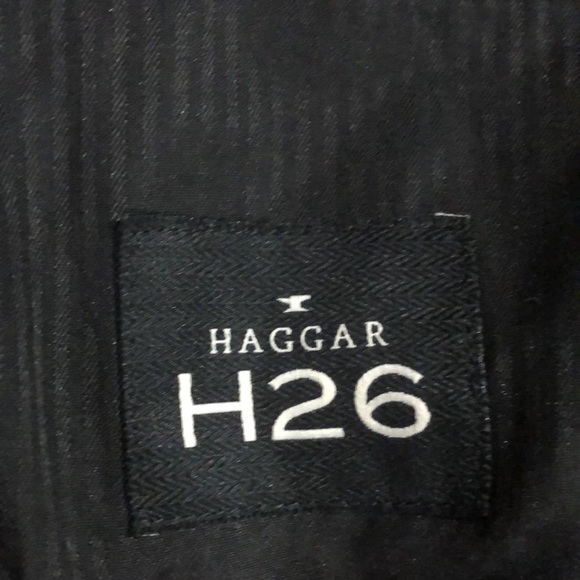 HAGGAR H26 Flat Front Shorts w/Side Pocket - Picture 2 of 6